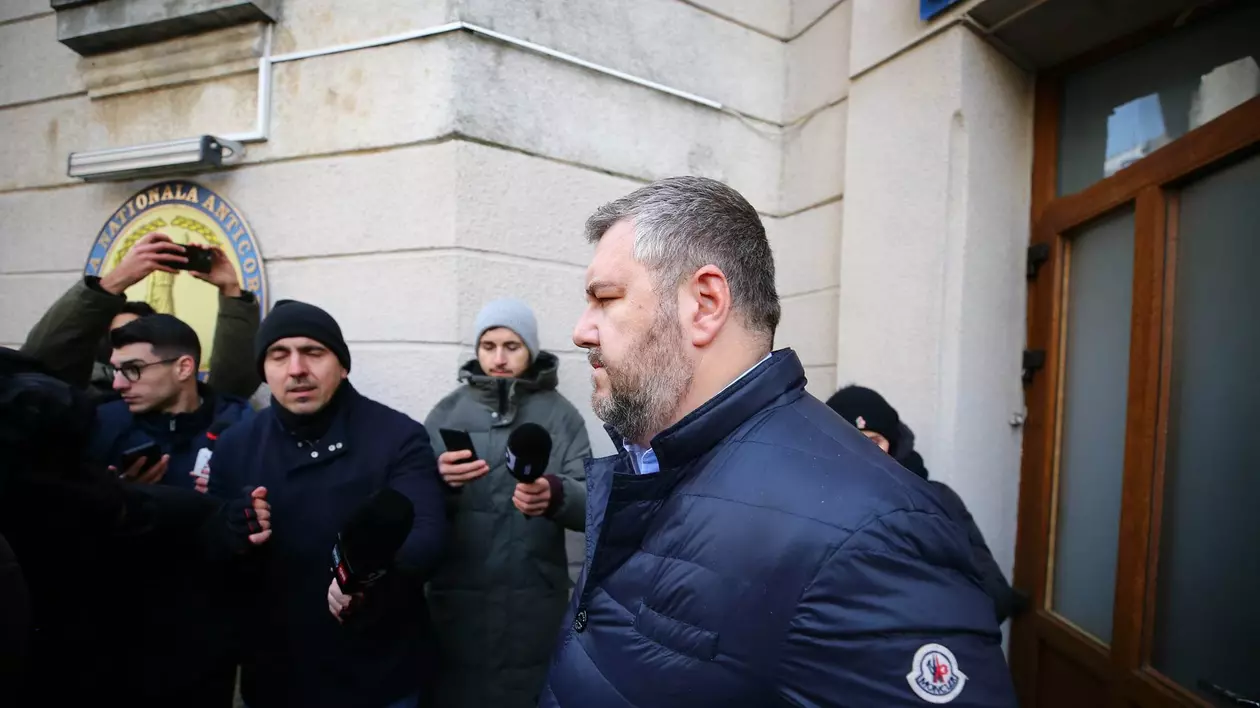 Năsui: Cât am fost ministru al economiei demarasem procedurile de schimbare din funcţie a directorului ROMARM, însă acţiunea a fost oprită de Virgil Popescu