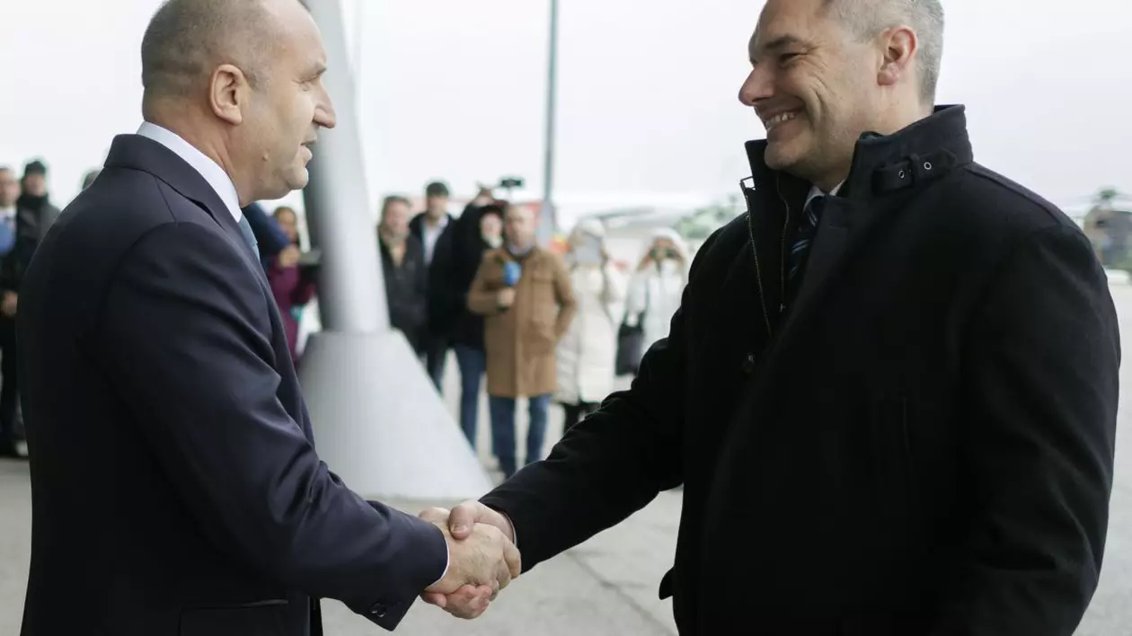 Publicația austriacă Der Standard: De ce a mers Nehammer în Bulgaria și nu în România, să repare relațiile? „Semnalul transmis e ciudat”