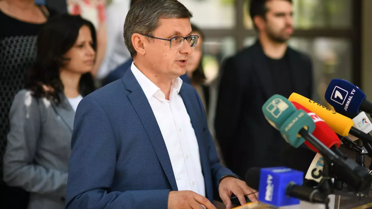 Președintele Parlamentului de la Chișinău susține referendumul cerut de Maia Sandu: „Acest exercițiu va pune punct acestor speculații - vor sau nu moldovenii în UE”