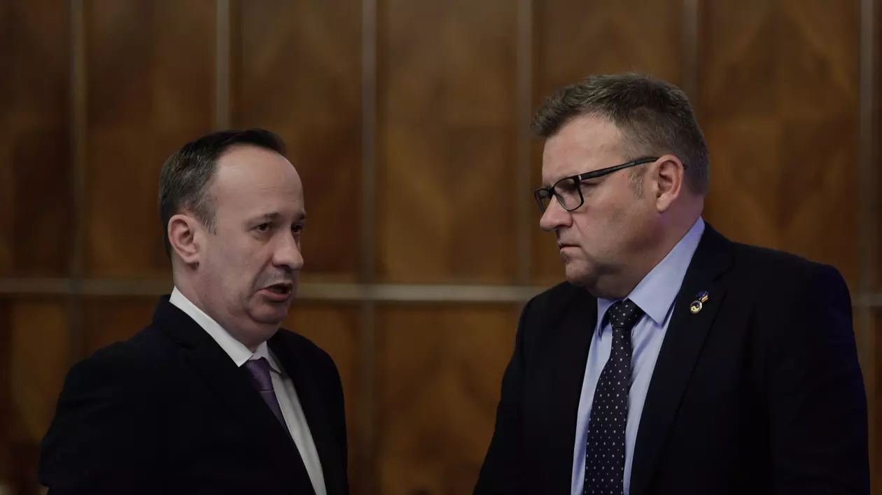 Miniștrii „Nu știu”. Sau cum se joacă Guvernul Ciucă de-a v-ați ascunselea cu pensiile speciale