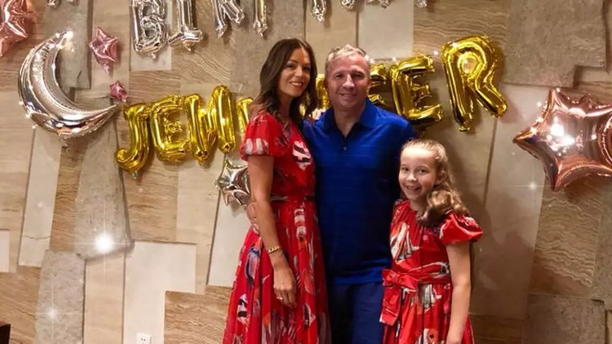 De ce soția lui Dan Petrescu s-a mutat în Dubai cu fetița lor. Antrenorul a rămas în România: „Dacă vrei să ai succes trebuie să faci niște sacrificii”
