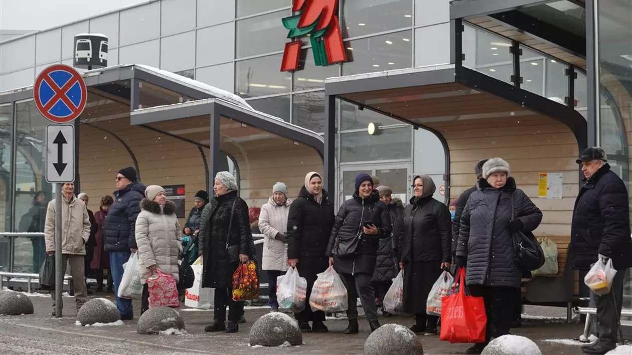 Auchan deschide un nou lanț de magazine în Rusia. Retailerul spune că vrea să ofere populației produse de calitate la prețuri accesibile