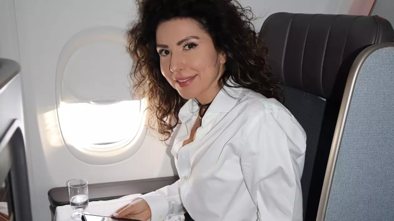Carmen Brumă a plecat în Dubai fără băiețelul și partenerul ei. „Vlad a rămas cu tată lui și cu bunicii”