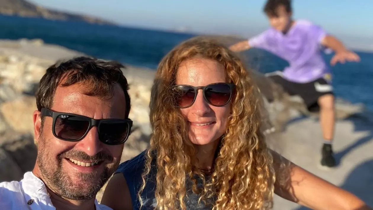 Andrei Aradits și soția lui au divorțat după 17 ani de căsnicie. Primele declarații făcute de actor. „Am fost și la psiholog”