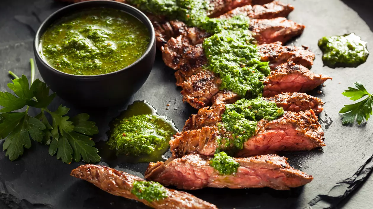 Ce este sosul Chimichurri și cum se prepară. Rețetă de sos Chimichurri 