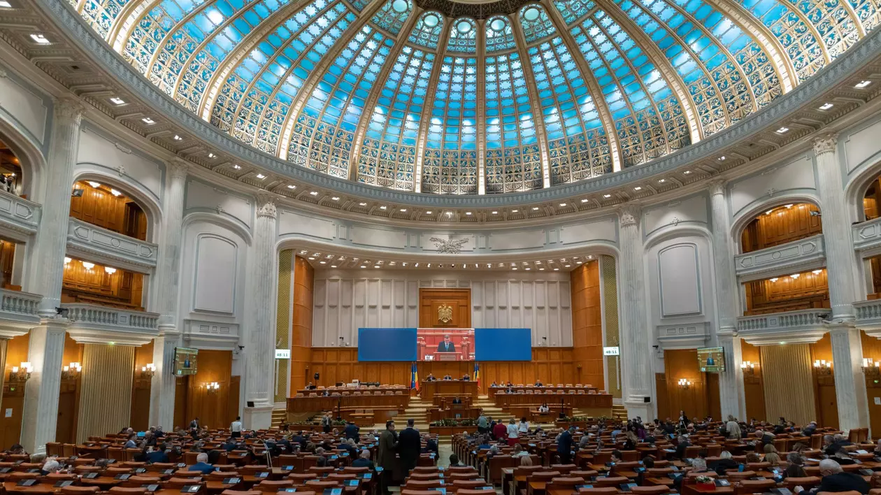 Minorul agresor şi părinţii săi, obligaţi să meargă la consiliere psihologică – proiect adoptat de Parlament