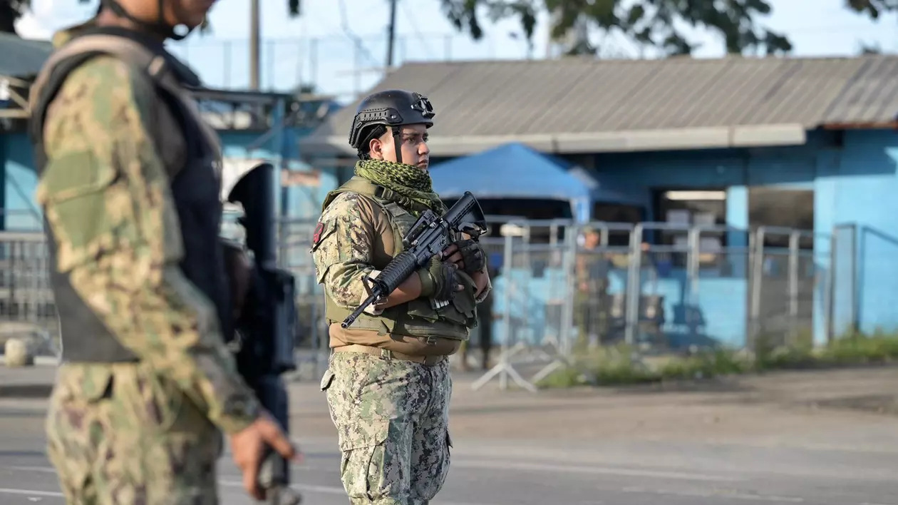 Noi violențe în închisorile din Ecuador, soldate cu moartea a cel puțin 12 deținuți