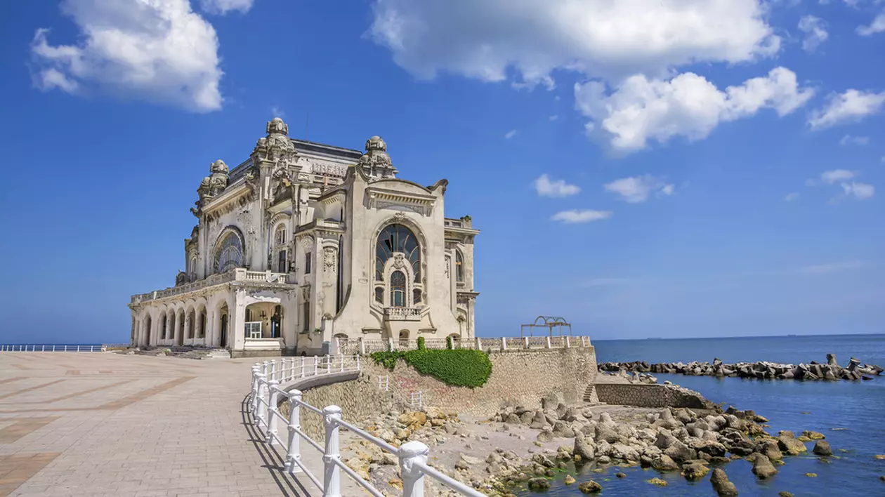 Imagine cu cazinoul din Constanţa