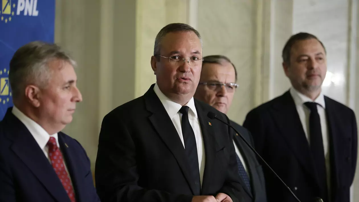 Noile măsuri PNL din programul de guvernare: Creșterea salariilor prin reducerea CAS și fără impozit pentru pensiile de până la 3.000 de lei. Care sunt țintele PSD?