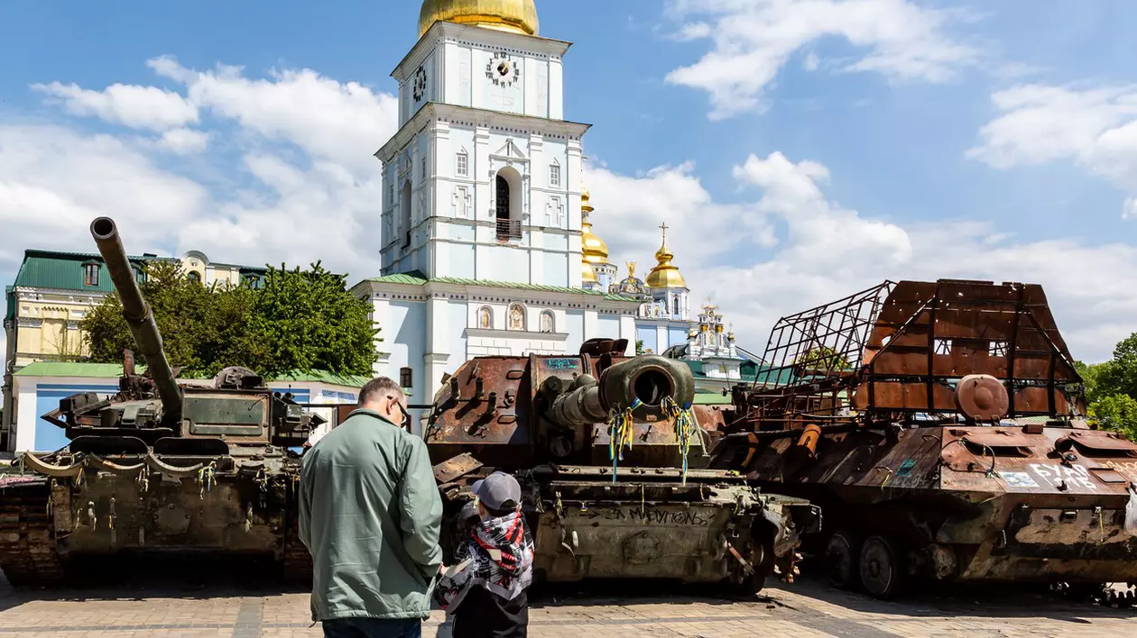 Război în Ucraina, ziua 449 | 30 de rachete, lansate de ruși spre capitala Ucrainei, într-un singur atac. „Kievul este obiectivul maniacal al lui Putin”