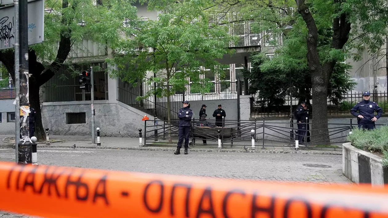 Un școlar a scos un pistol de plastic la oră și a speriat colegii, în Belgrad, la o zi după ce un elev a ucis opt colegi în capitala Serbiei