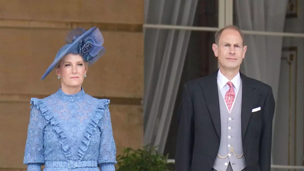 O femeie a murit după ce a fost lovită, la Londra, de o motocicletă care o escorta pe cumnata regelui Charles