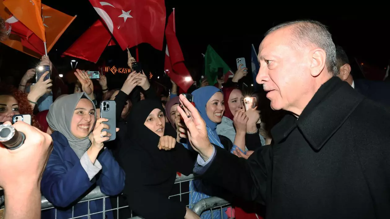 Alegeri prezidențiale Turcia | Scrutinul merge oficial în al doilea tur. Ultimele cifre: Erdogan - 49,51%, Kilicdaroglu - 44,88%