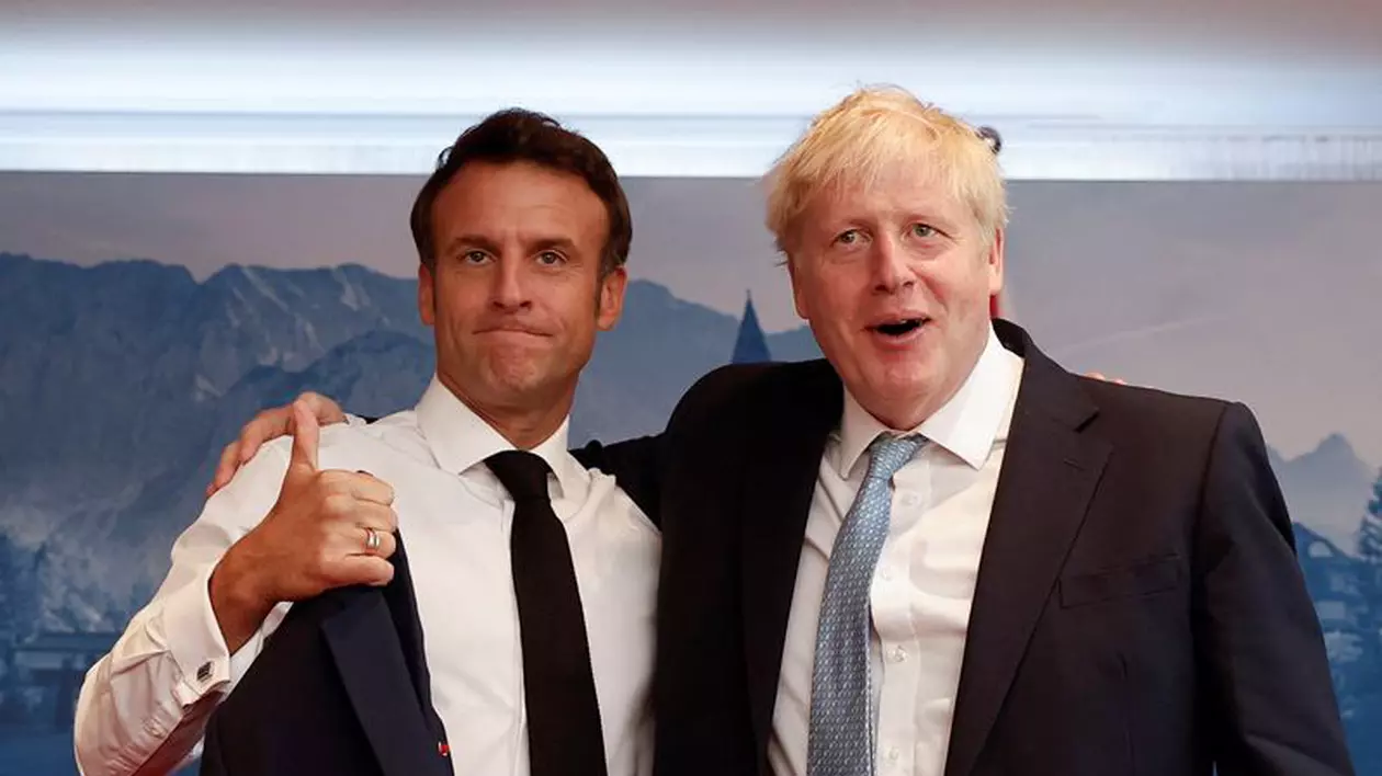 Boris Johnson l-a făcut pe Emmanuel Macron „lingăul lui Putin”, potrivit unui fost consilier din guvernul britanic
