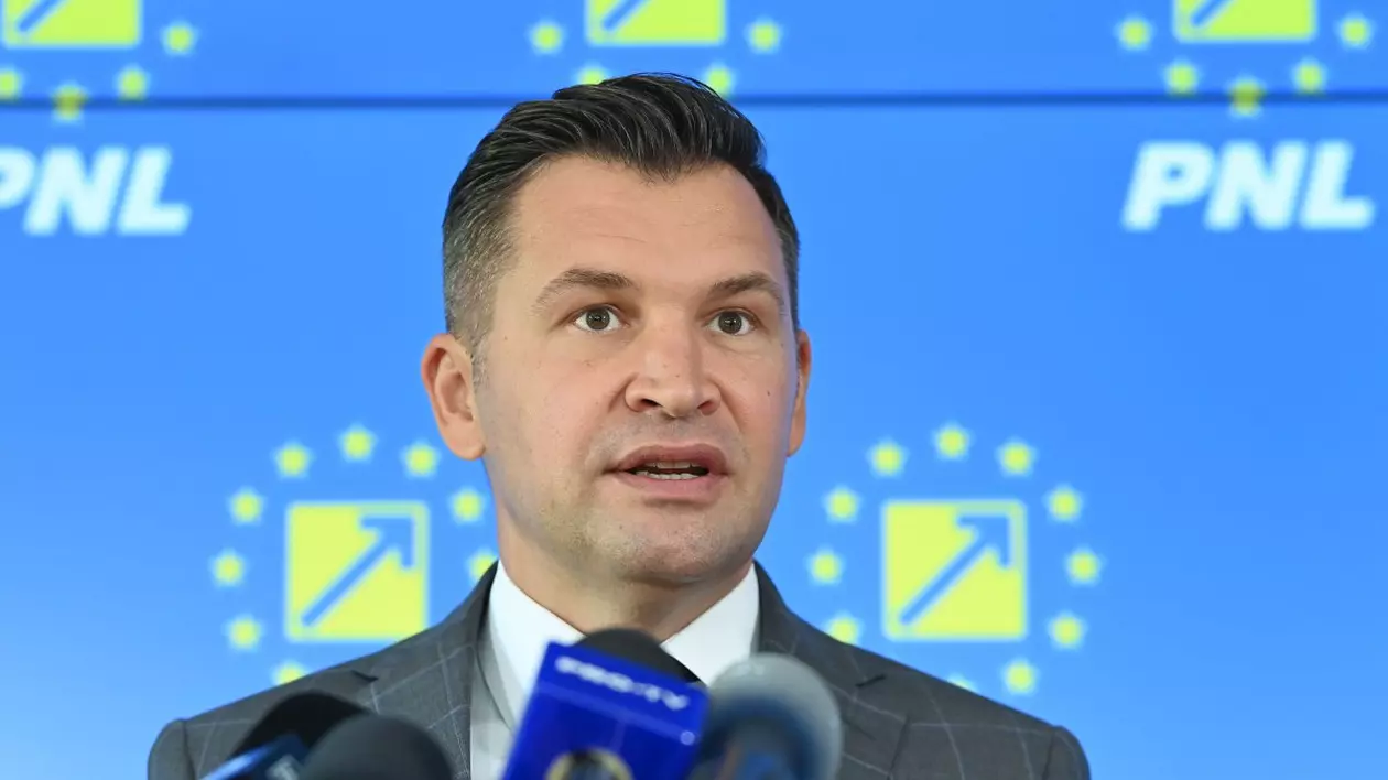 Purtătorul de cuvânt al PNL cere „delimitarea totală de partidul toxic AUR” după incidentele de la Parlament