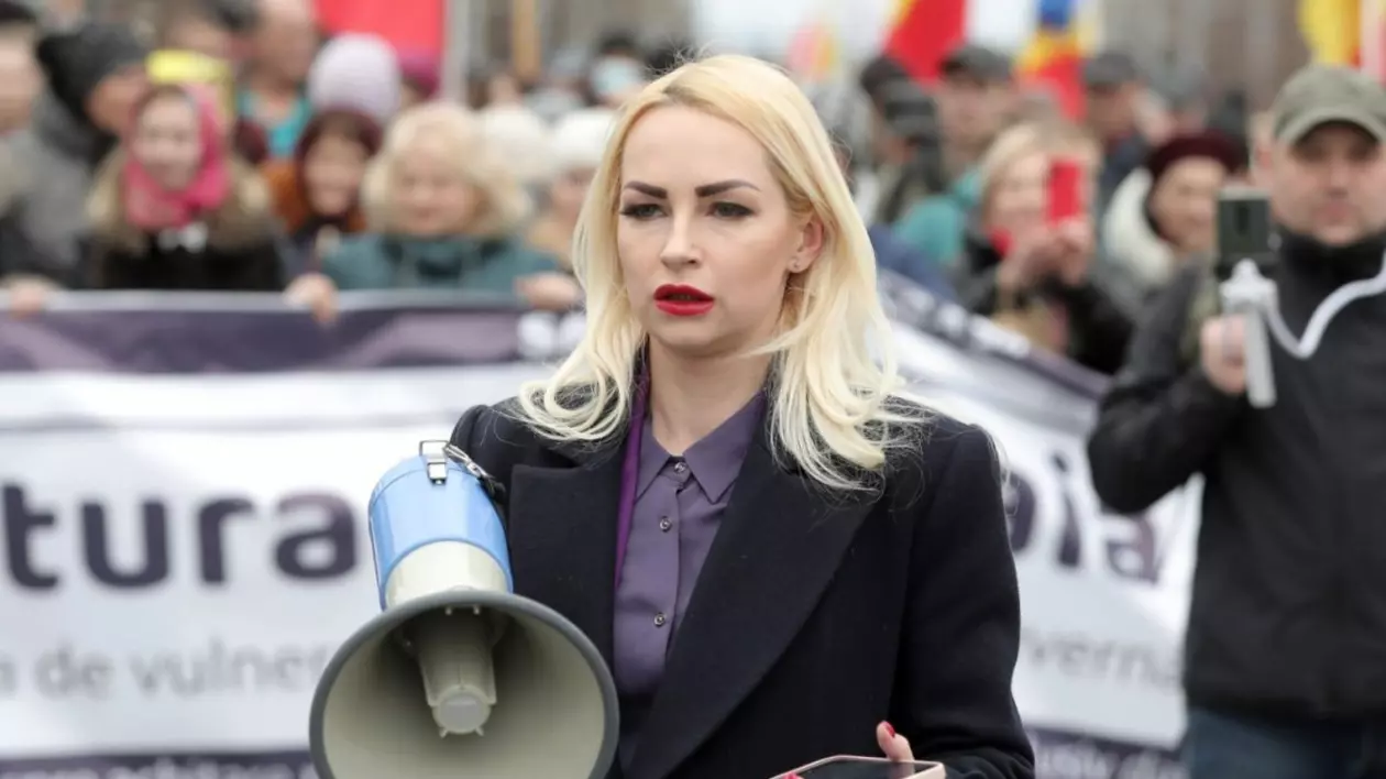 Marina Tauber, organizatoarea protestelor anti-Maia Sandu din Republica Moldova, reţinută pe Aeroportul din Chişinău