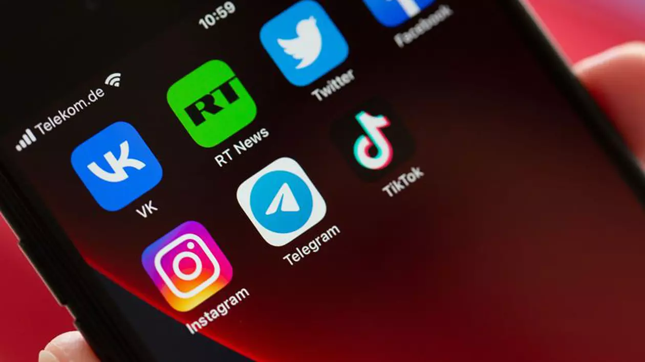 Experții în securitate cibernetică sfătuiesc instituțiile publice din România să interzică TikTok pe dispozitivele de serviciu