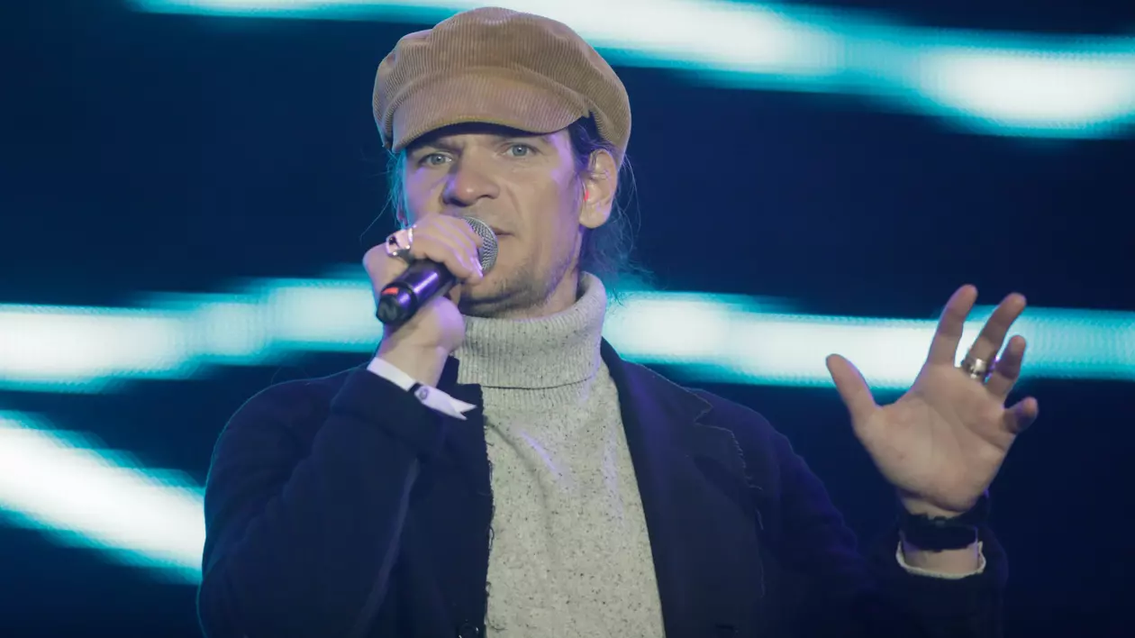 Tudor Chirilă, despre muzică și implicarea în acte civice: „Dacă mai mulți artiști ar sancționa derapajele celor care ne conduc, s-ar putea să avem o societate mai sănătoasă”