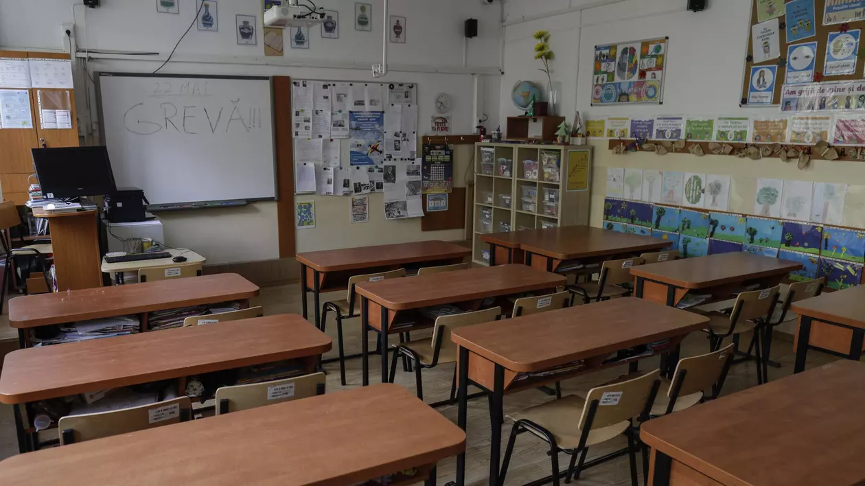 Prima zi de grevă în școli a trecut fără nicio nouă discuție între Guvern și sindicate. Lider sindical: „Nu-i interesează. Sunt nepăsători!” Greva continuă și marți