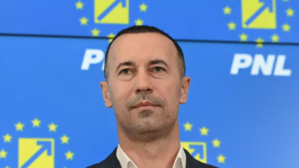 Averea lui Iulian Dumitrescu rămâne sub sechestru. Șeful CJ Prahova a fost acuzat de DNA că a primit mită 16 milioane de lei