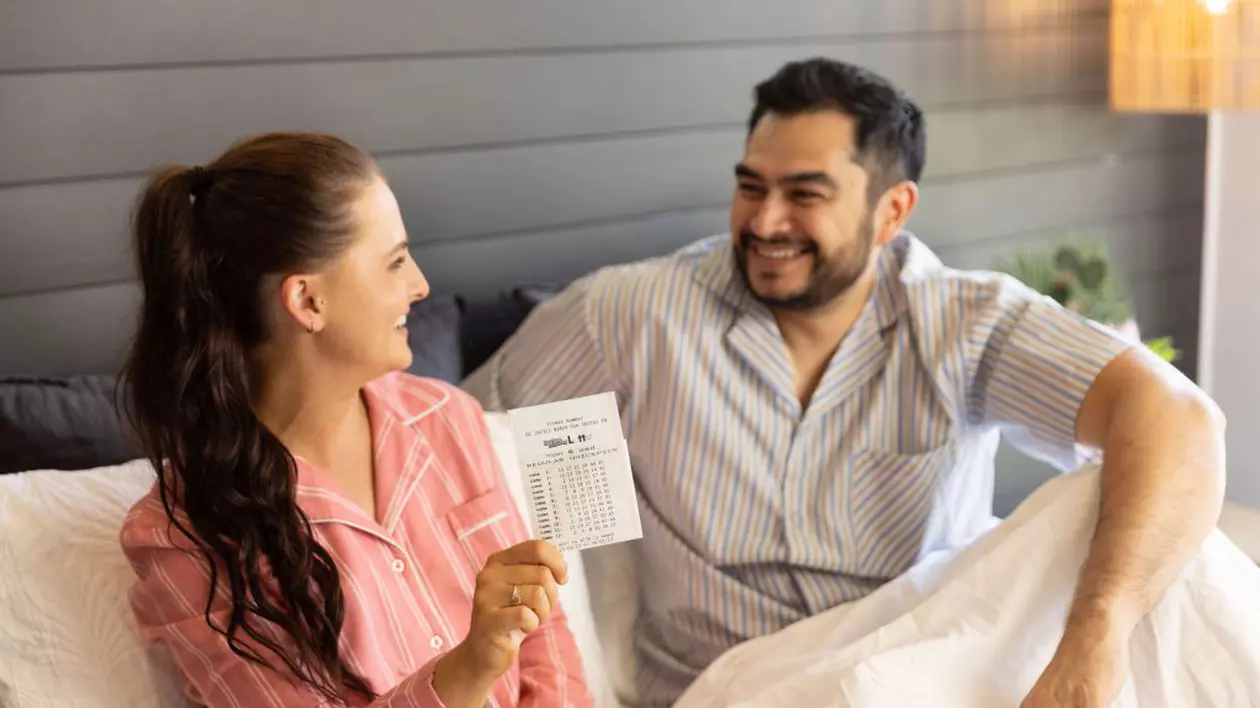 Numere de vis. O femeie a jucat la loto numerele pe care le-a visat și a câștigat un milion de dolari, în Australia