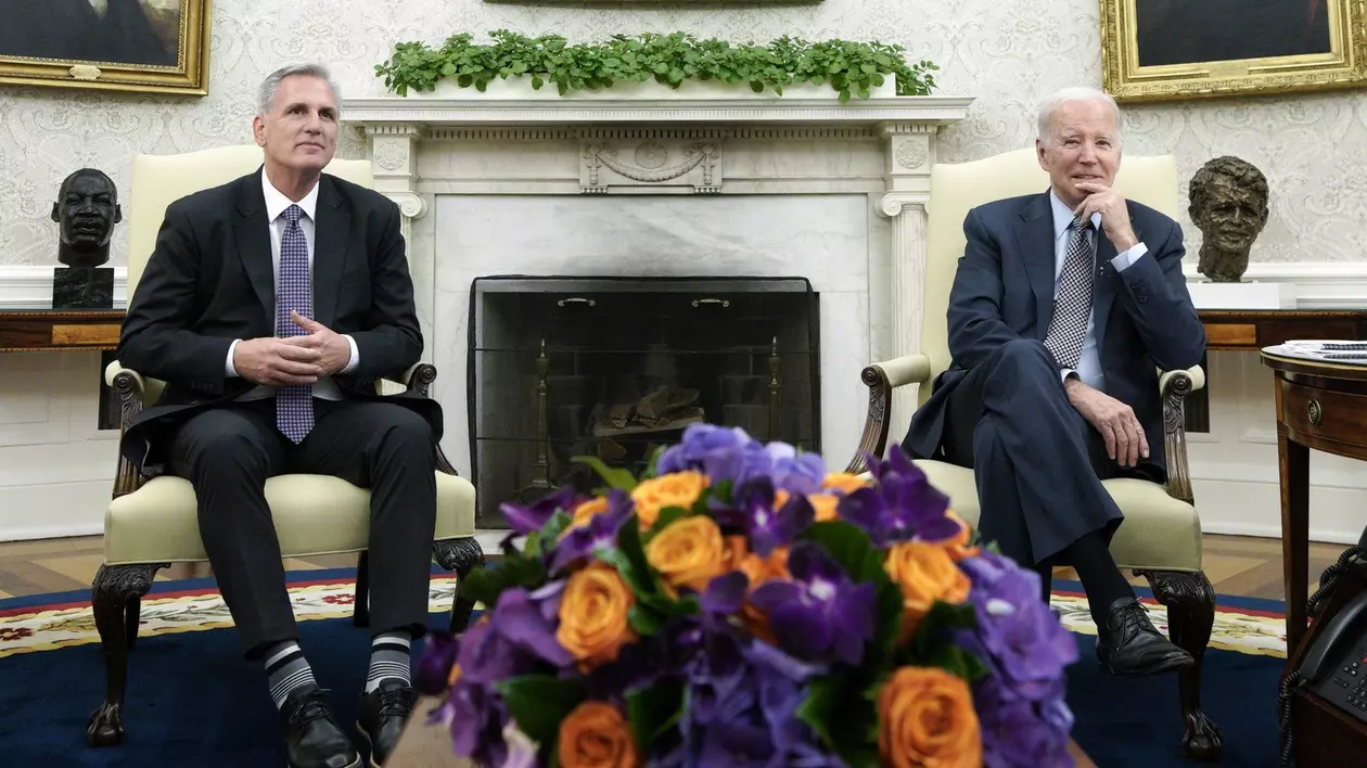 Acord între președintele american Joe Biden și republicani, pentru a evita o criză declanșată de intrarea SUA în incapacitate de plată