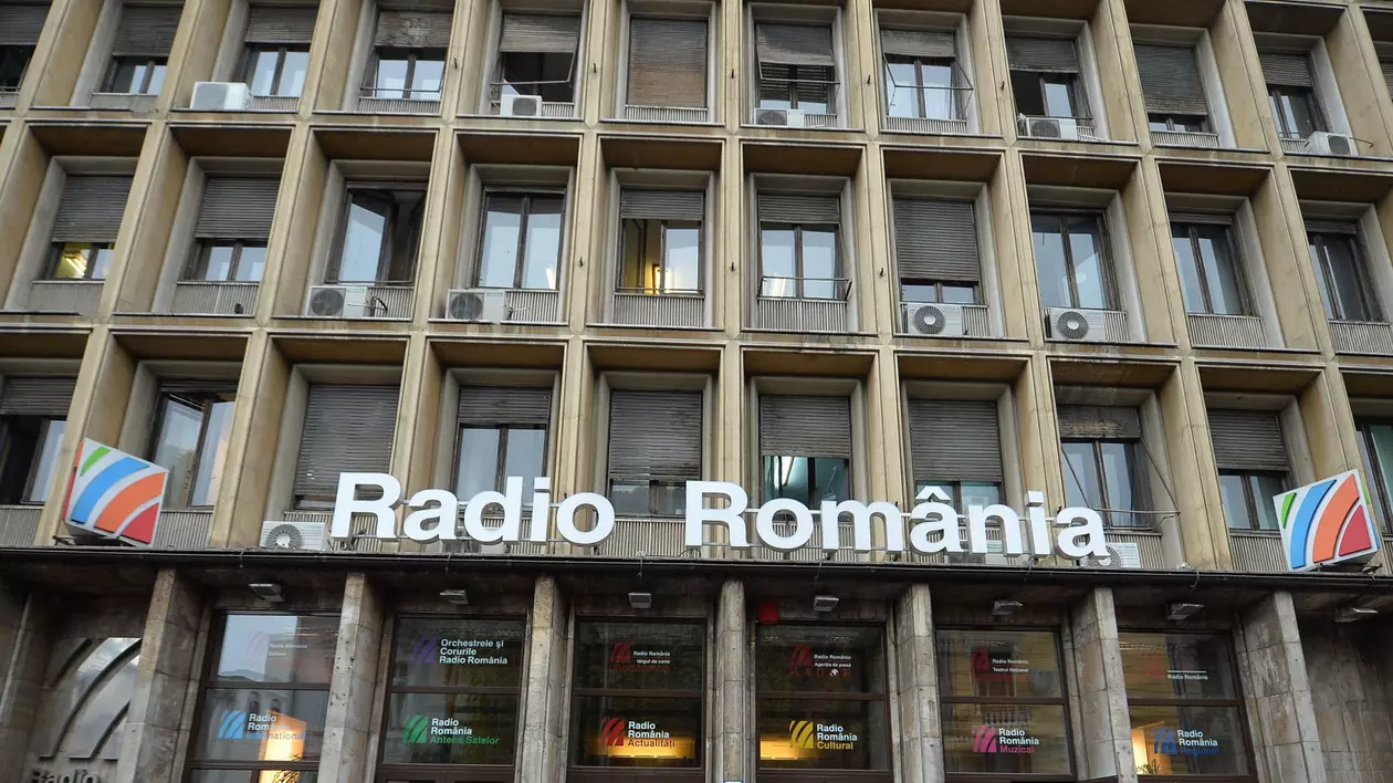 Sindicaliștii cheamă DNA la Radio România: Au dat 150.000 de euro pentru compartimentul juridic, dar au angajat avocatul unui șef. Răspunsul SRR
