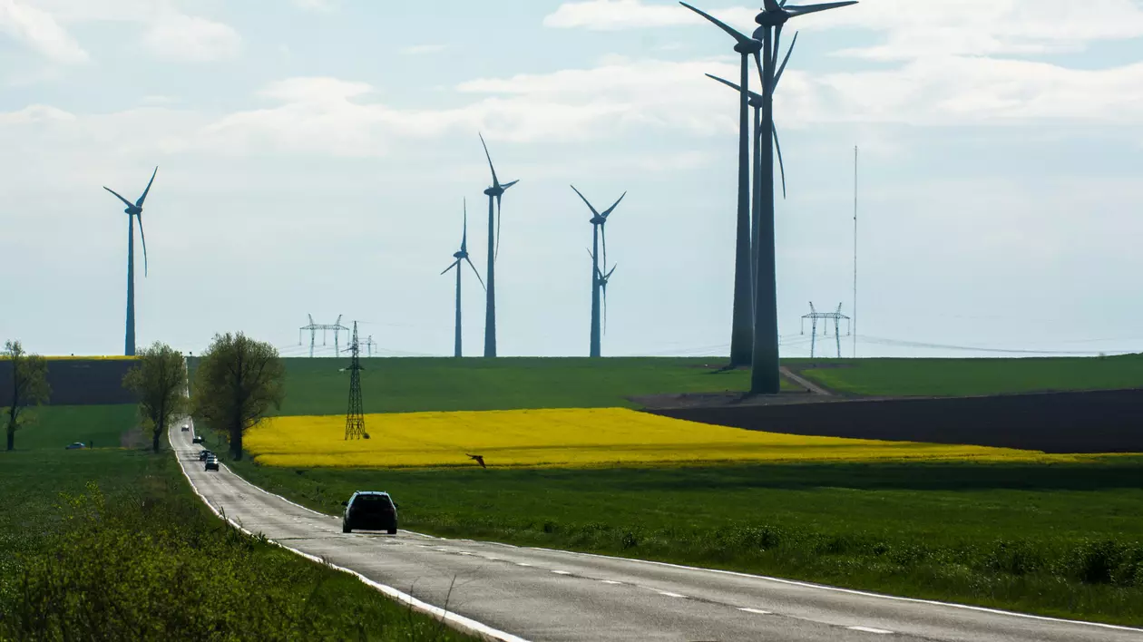 Deși aproape independent energetic, statul român eșuează să reglementeze domeniul și asta se vede în prețuri