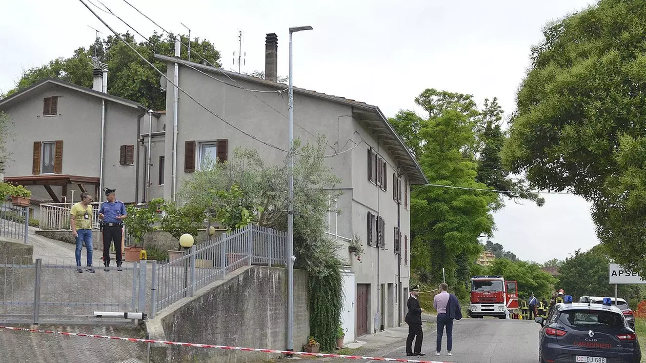 Un român a rămas fără mâini și e pe moarte, după ce bomba pe care o construia în casă a explodat, în Italia