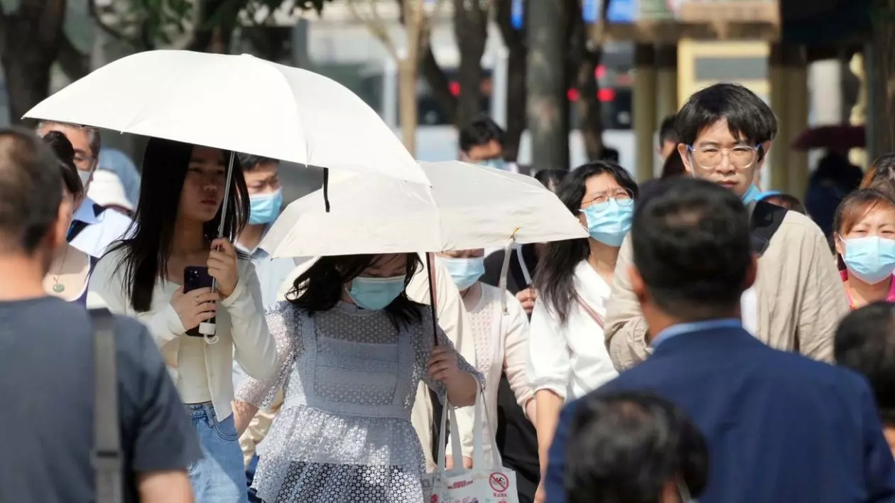 Val de caniculă în Beijing, unde a fost înregistrată cea mai călduroasă zi de iunie din ultimii 60 de ani