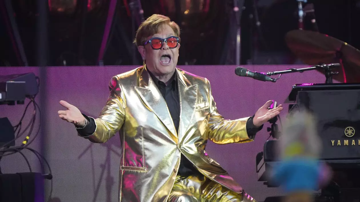 Elton John, la Festivalul Glastonbury, pe 25 iunie 2023. Foto: Yui Mok/PA Wire/dpa / Hepta