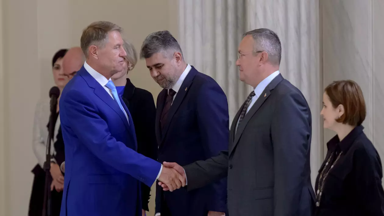 UPDATE. Surprize în echipa PNL pentru Guvern: Iohannis vrea să-i scoată din Palatul Victoria pe Aurescu și Bode, conform surselor politice. Trei femei pe lista liberalilor