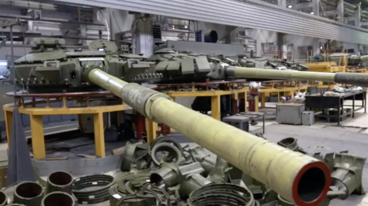 Rusia a ajuns să cumpere propriile piese militare exportate în Asia, pentru a-și moderniza tancurile vechi din depozite
