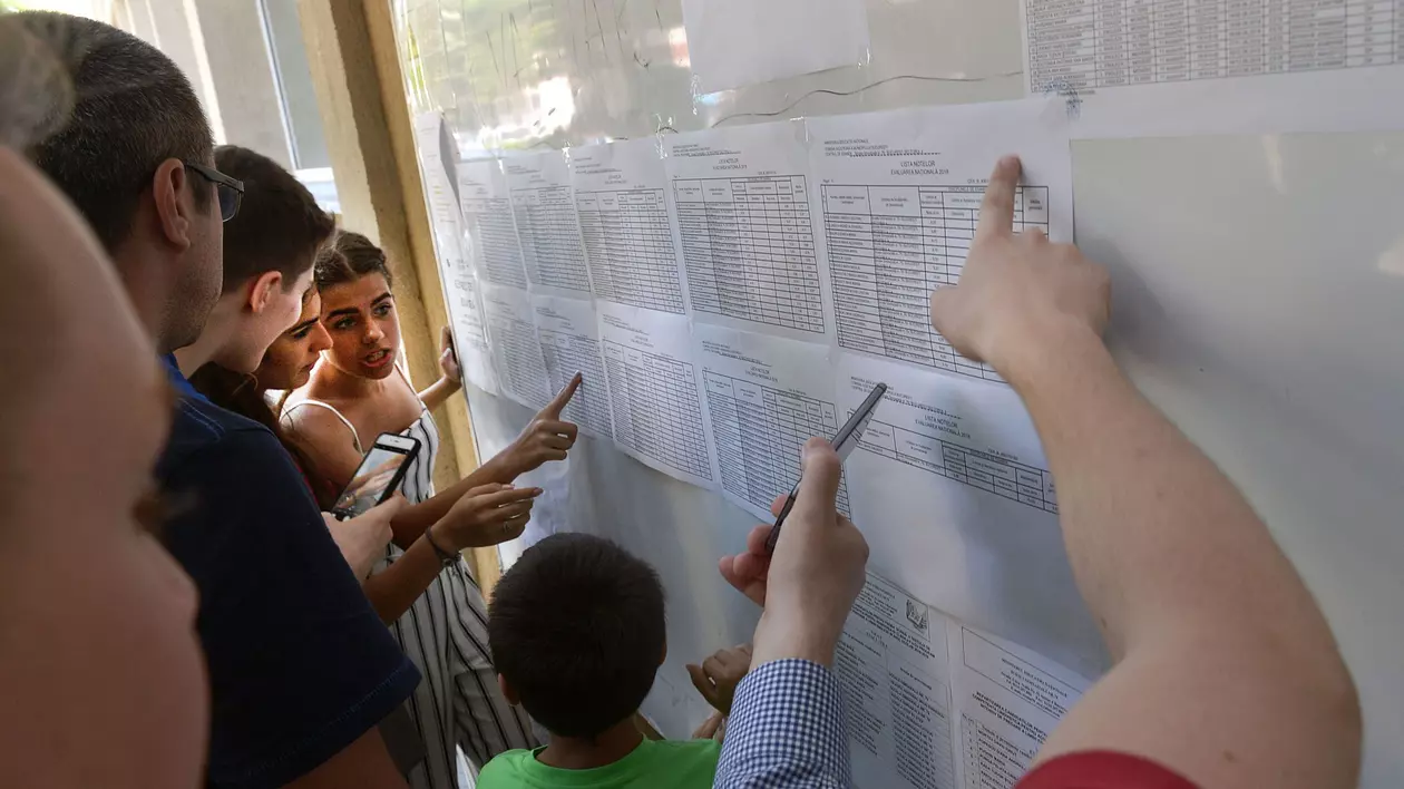 Calendar Evaluare Națională 2024 pentru elevii de clasa a VIII-a.  Mâine are loc prima probă, cea la limba română