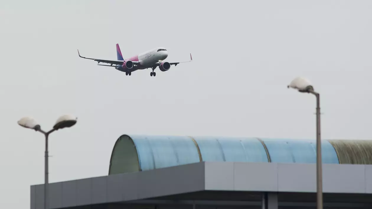 Wizz Air anunță oficial că a anulat toate zborurile din și dinspre Israel. Tarom suplimentează cursele pentru repatrierea românilor
