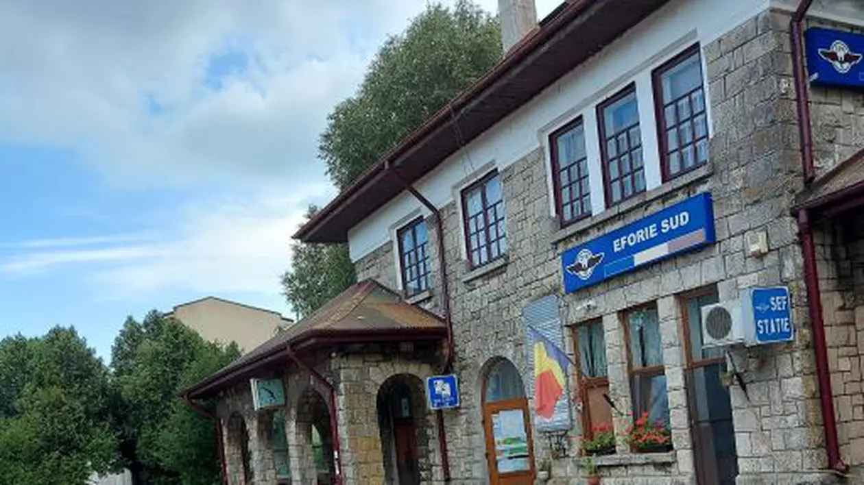 Un tren a lovit mortal la Eforie Sud un bărbat care avea căști în urechi în momentul în care a traversat calea ferată