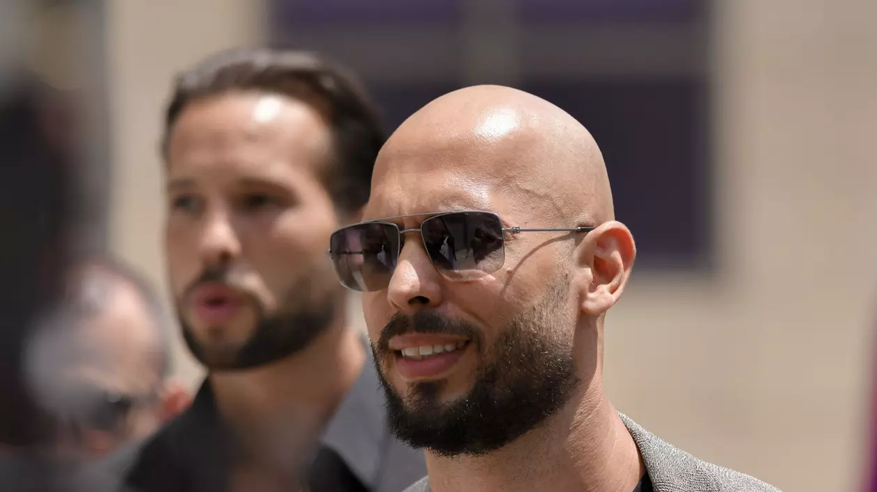 Frații Andrew și Tristan Tate au scăpat de interdicția de a părăsi Bucureștiul și județul Ilfov. Cererea de a pleca din România, respinsă