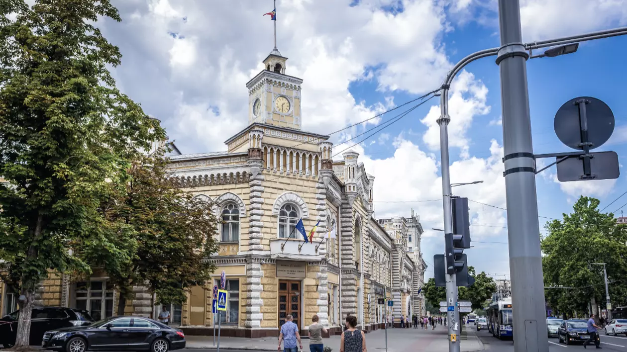 Războiul a făcut într-un an ce nu au reușit guvernanții moldoveni în 30. Cum s-a apucat să învețe limba română un om de afaceri de la Chișinău, vorbitor de rusă