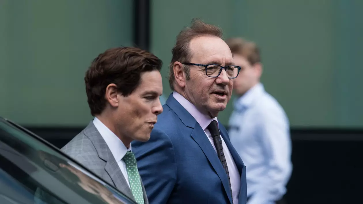 Actorul Kevin Spacey revine pe ecrane, după ce a fost găsit nevinovat de agresiuni sexuale