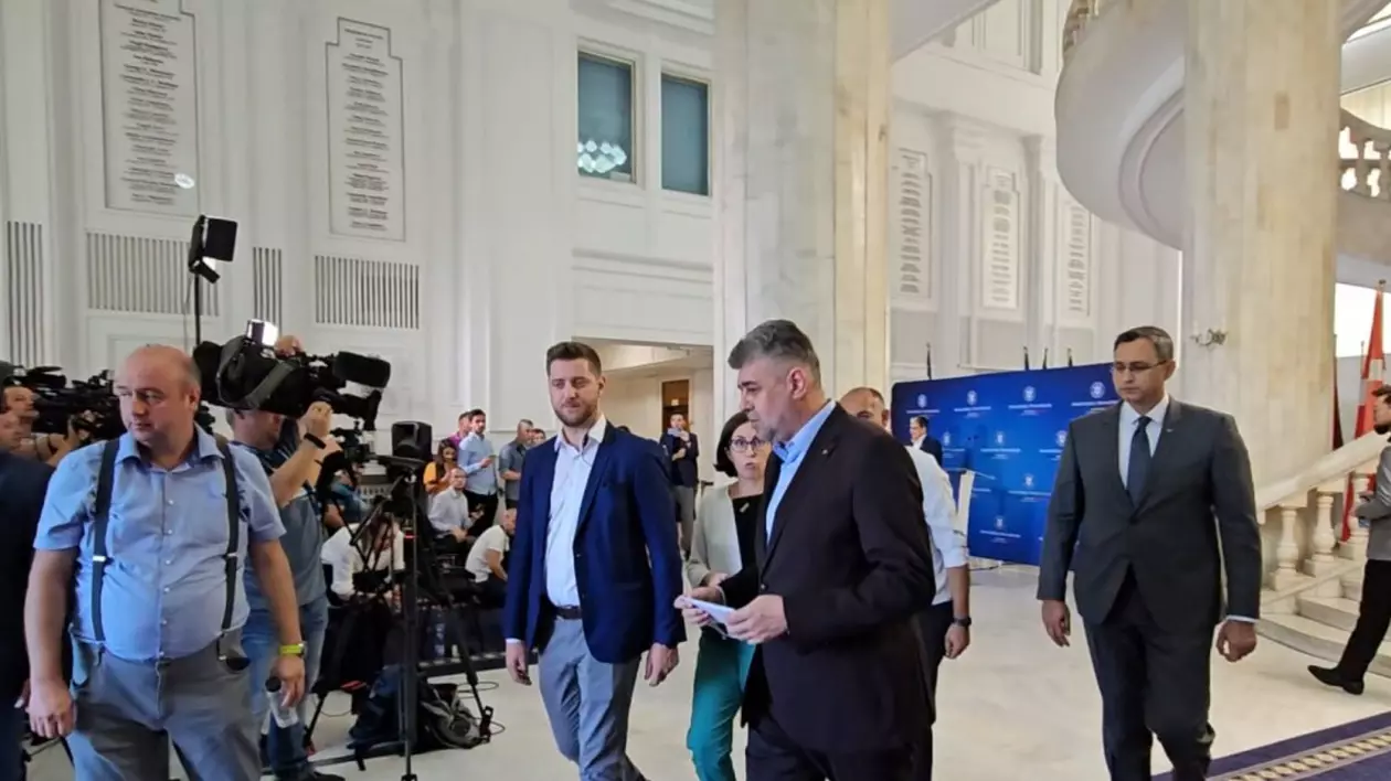 Marcel Ciolacu a fugit de întrebările jurnaliștilor la conferința de la Ministerul Finanțelor. VIDEO: Cristian Otopeanu