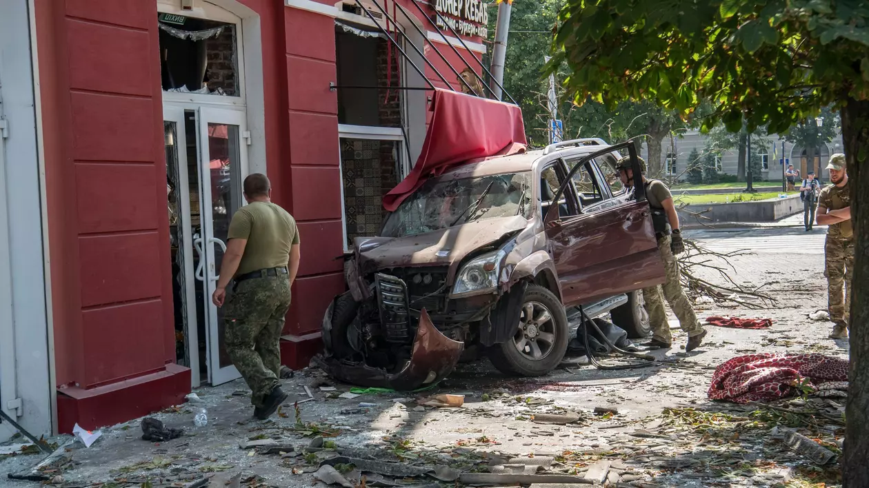 Război în Ucraina, ziua 542 | Bilanțul victimelor civile continuă să crească după atacul cu rachetă asupra orașului Cernihiv