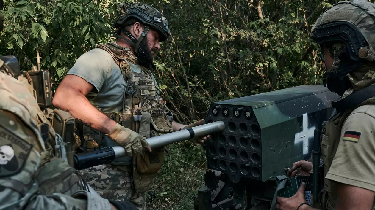 Război în Ucraina, ziua 551 | 26 de ciocniri în ultimele ore, între trupele ruse și ucrainene. Noi evacuări în Zaporojie