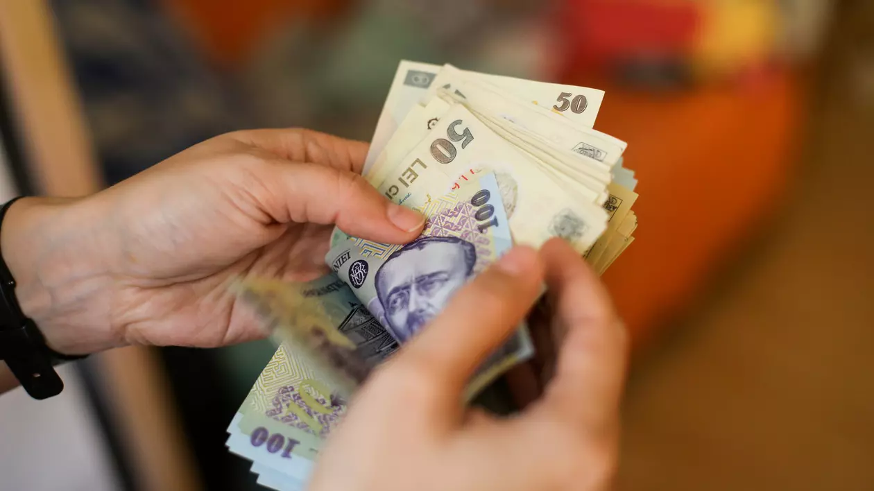Pensiile, livrate mai devreme în luna august, anunță ministrul muncii. Care sunt datele