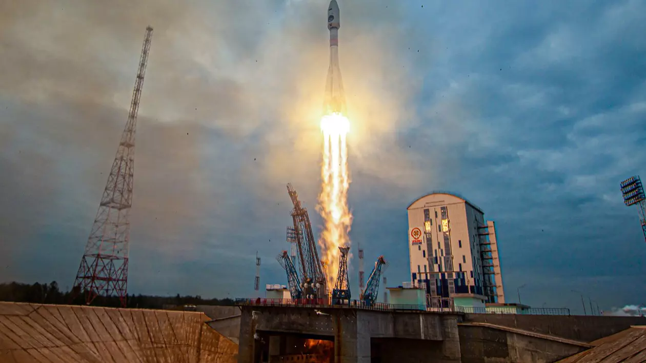 Sonda rusească Luna-25 a intrat pe orbita lunară, urmând să aselenizeze în premieră, zilele următoare, la Polul Sud al Lunii