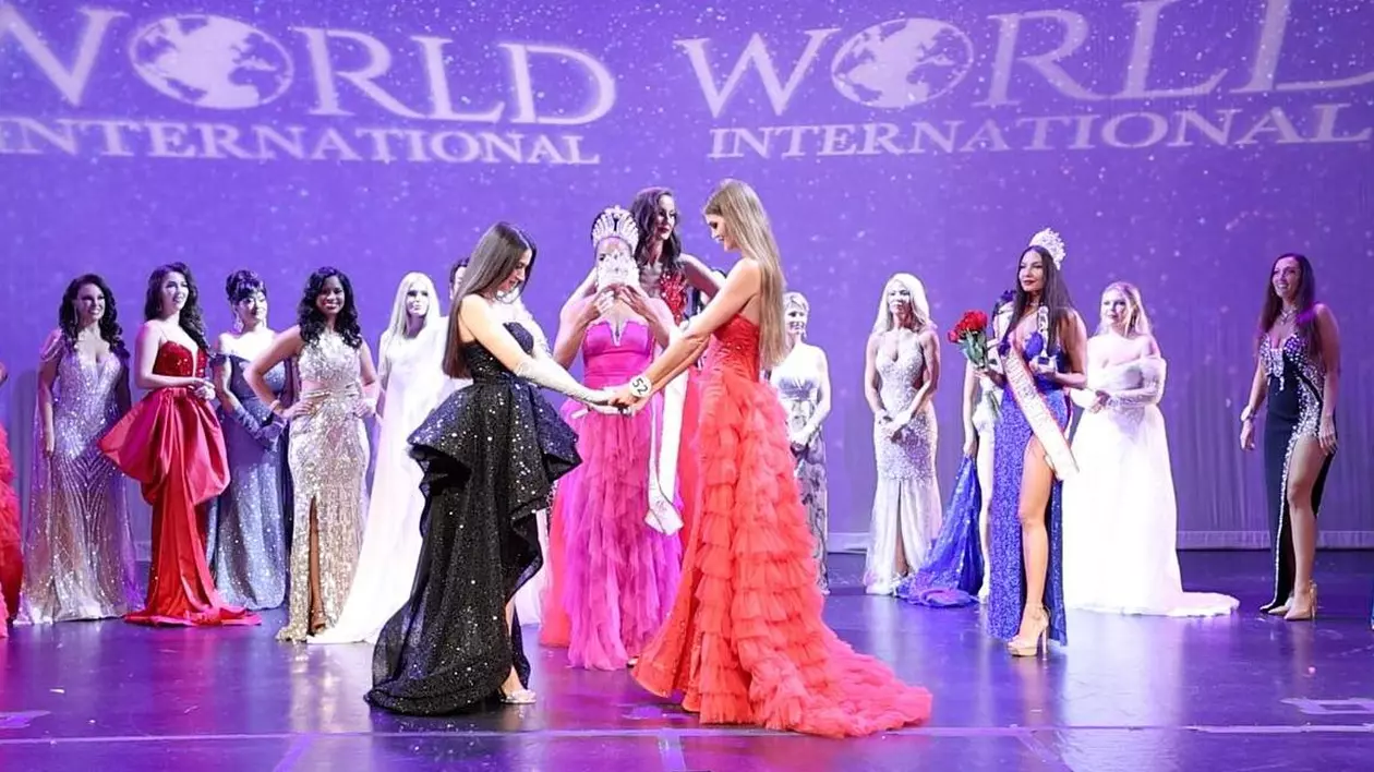 Scandal în Ucraina, după ce câștigătoarea Ms. World 2023, originară din Herson, s-a ținut de mână cu reprezentanta Rusiei
