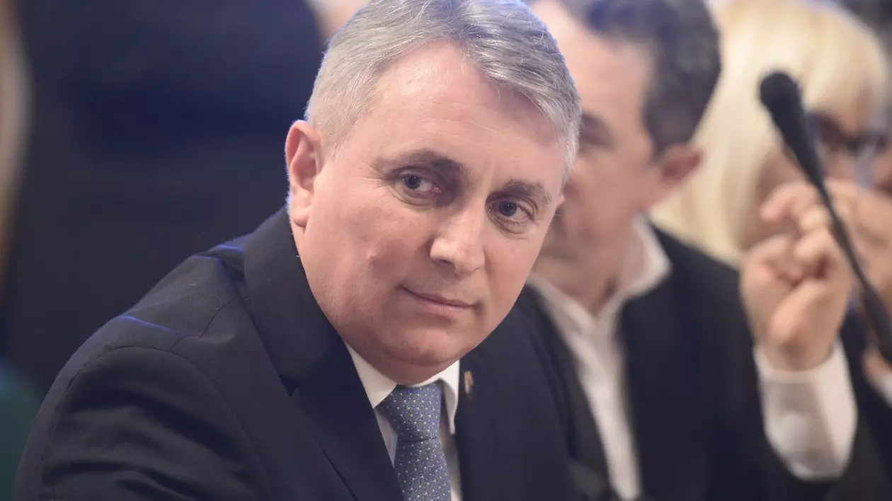 Lucian Bode, către USR: Dacă nu era accidentul de la 2 Mai, aţi fi susţinut legalizarea consumului de canabis?