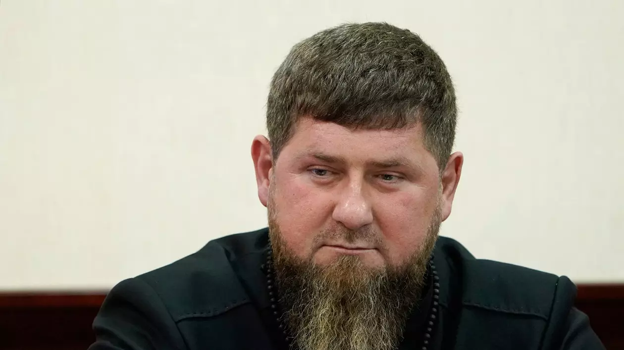 Ramzan Kadîrov, în stare gravă după un transplant de rinichi, susține liderul opoziției din Rusia