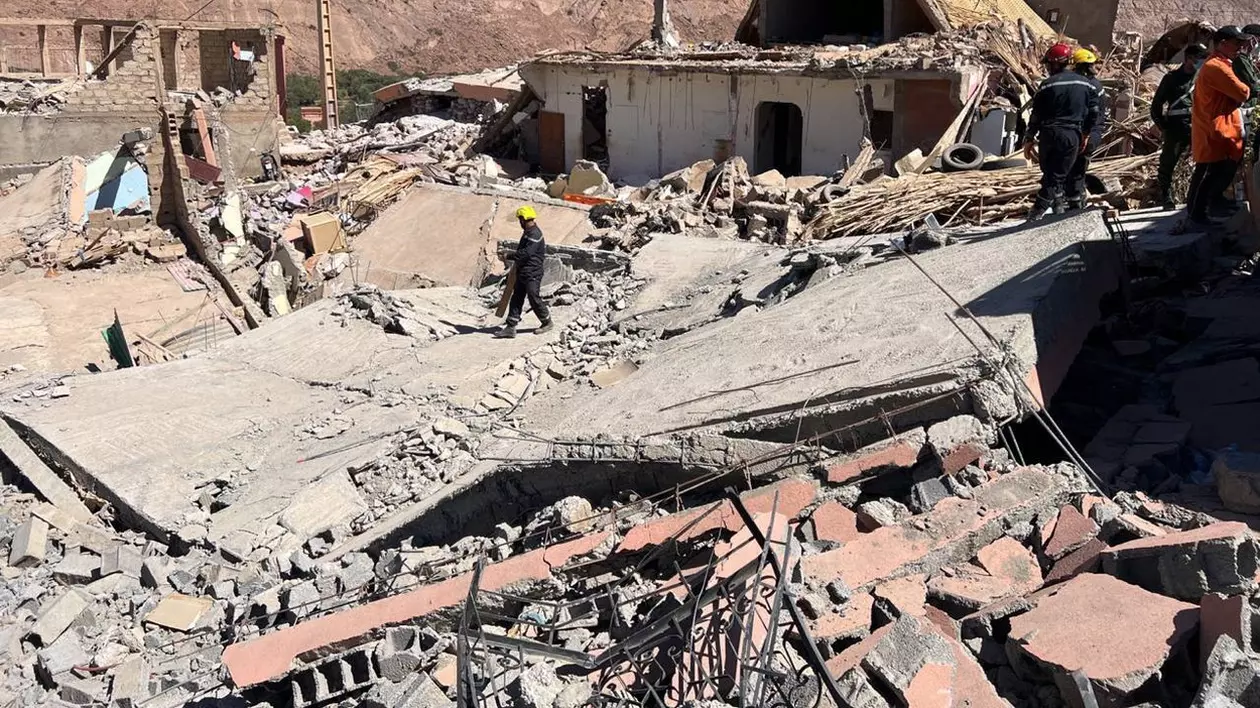 „A trebuit să aleg între a-mi salva părinții sau copilul”. Mărturii tulburătoare după seismul devastator din Maroc