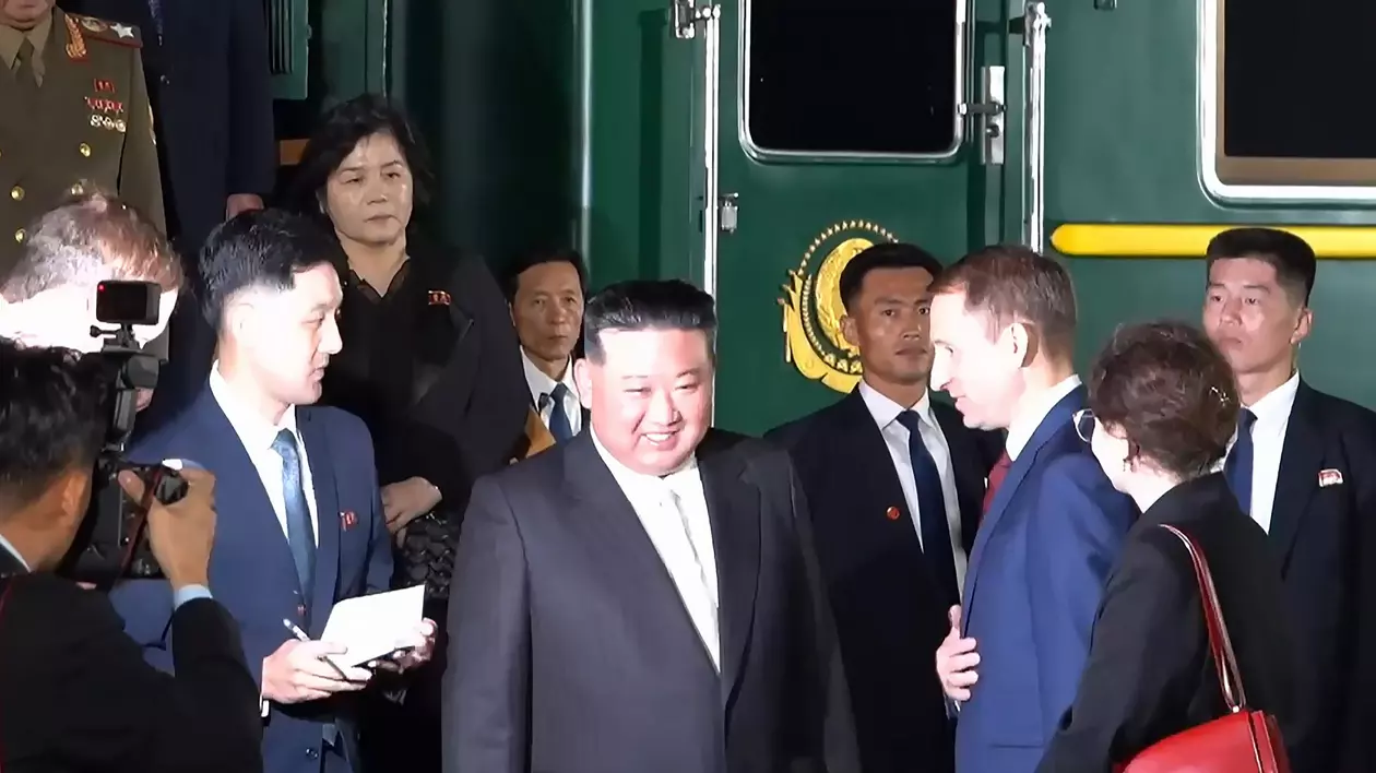 Cum arată la interior trenul blindat cu care Kim Jong Un a mers în Rusia | VIDEO