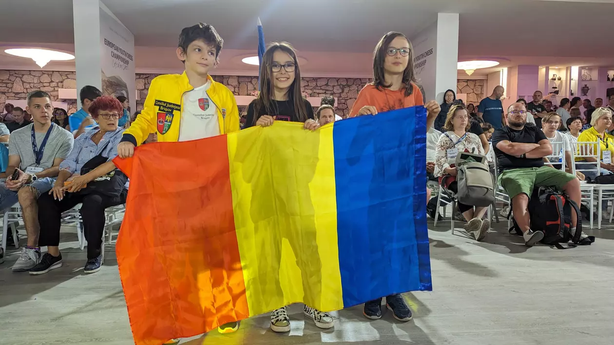 Două medalii de aur și una de argint pentru România la Campionatul European de Șah pentru Juniori